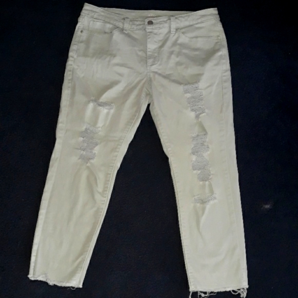 A.N.A. mint green distressed girls jean capris